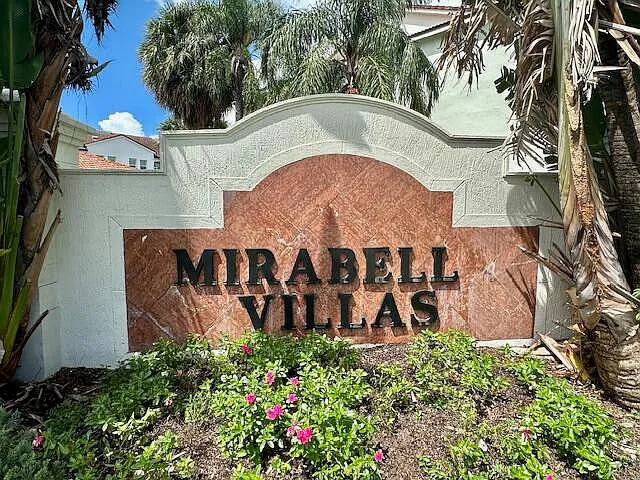 615 Villa Cir — Photo 32