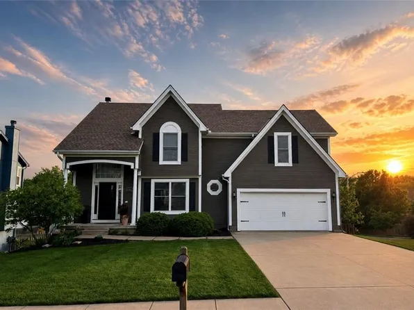 7530 N Skiles Ct, Kansas City, MO 64158