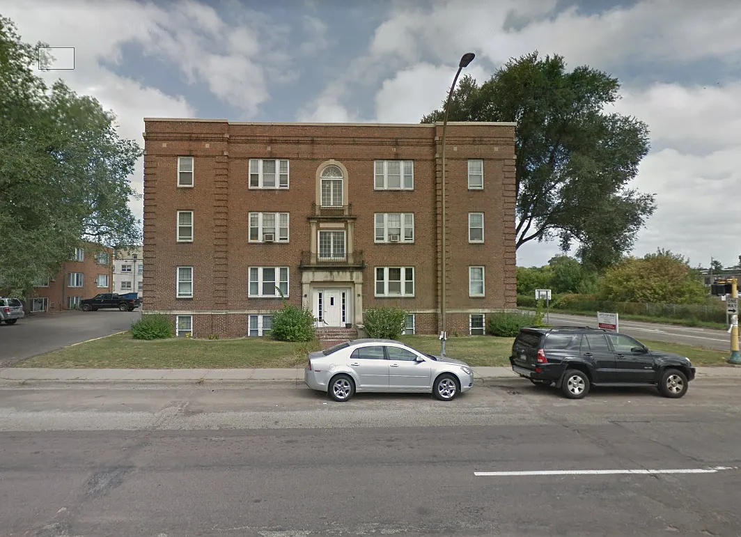 Building Photo - 801 University Ave SE #1