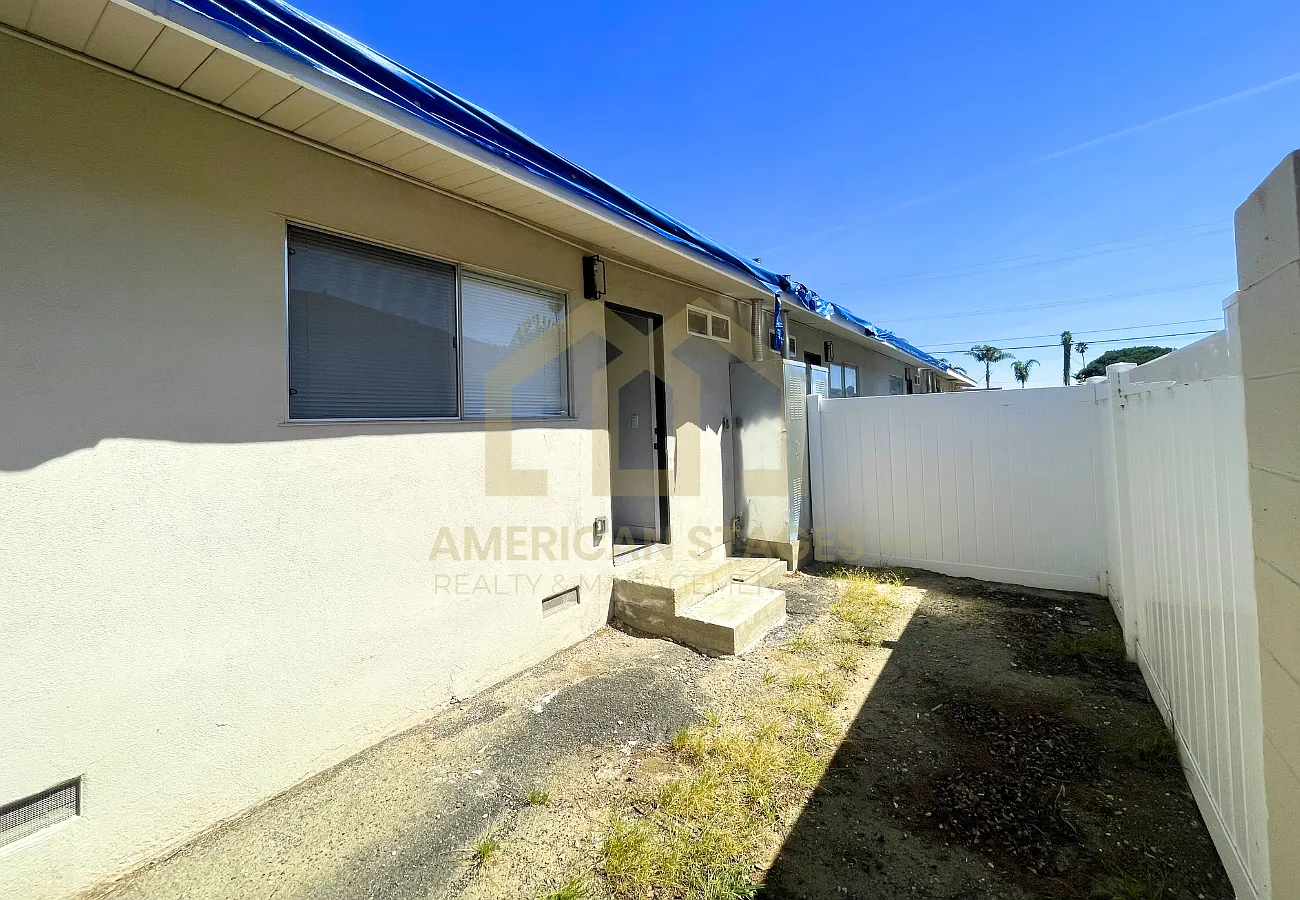 324 North L Street - B — Photo 1