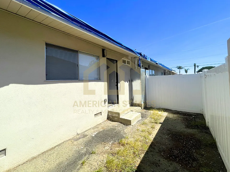 324 N L St #B