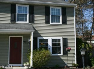 8040 Bosley Ct, Glen Burnie, MD 21061
