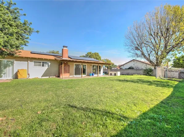 6302 Apple Ave, Rialto, CA 92377