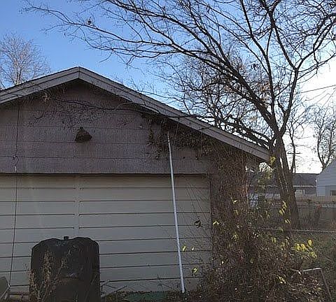 4th image of 1621 Keeler Ave