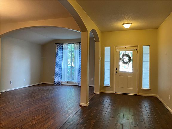2nd image of 1202 Hemple Dr