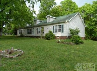 318 Hazel Dr, Centerville, TN 37033