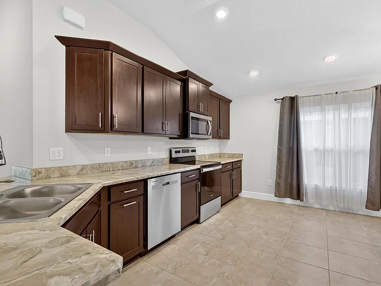 8118 Merano Ave — Photo 18