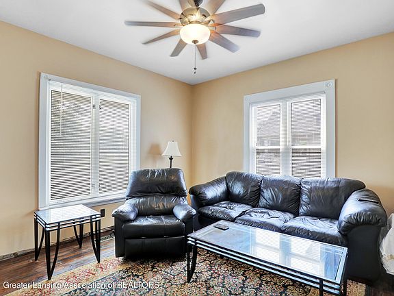 5th image of 403 N Pennsylvania Ave #33-01