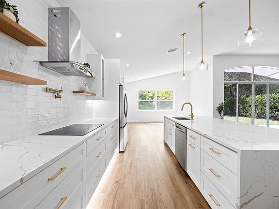 3rd image of 6061 Swans Way
