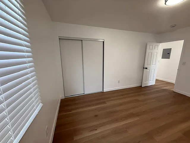 8718 S Main St — Photo 11