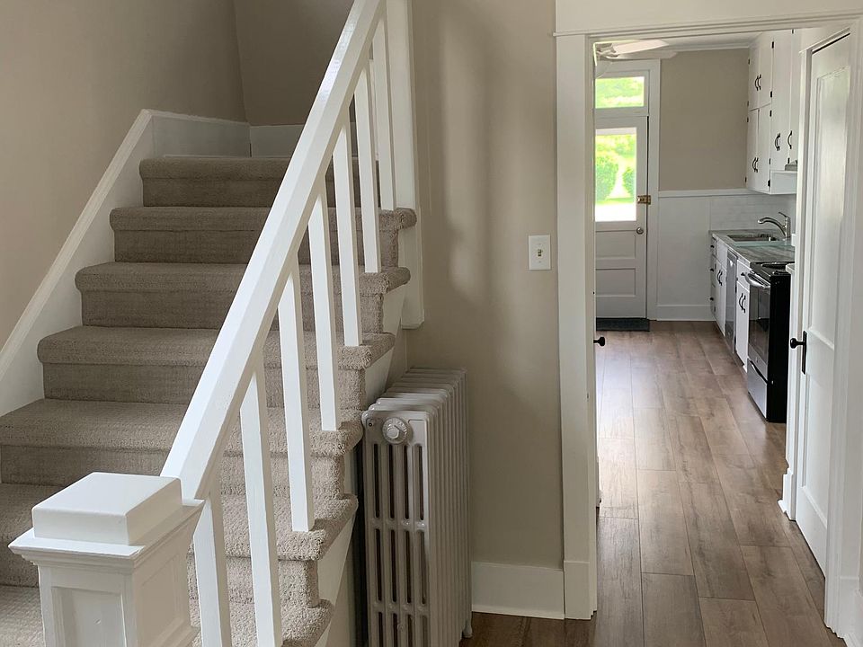 View from the foyer (9 x 13) to the kitchen/ back door.