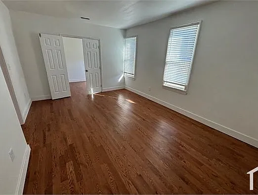 5208 Dix St NE — Photo 14