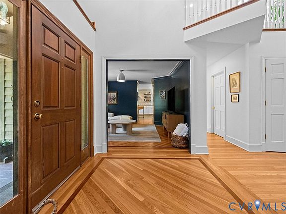 3rd image of 3201 Saint Stephens Way