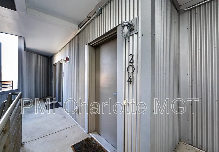 1600 Fulton Ave #204 — Photo 6