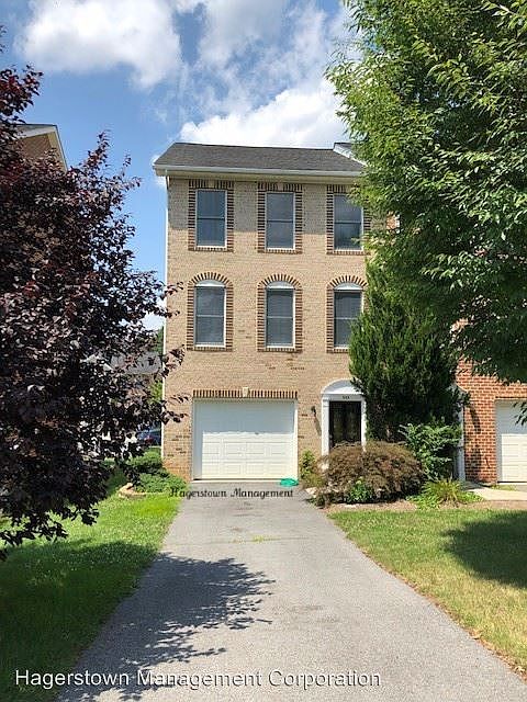 1st image of 543 Pangborn Blvd