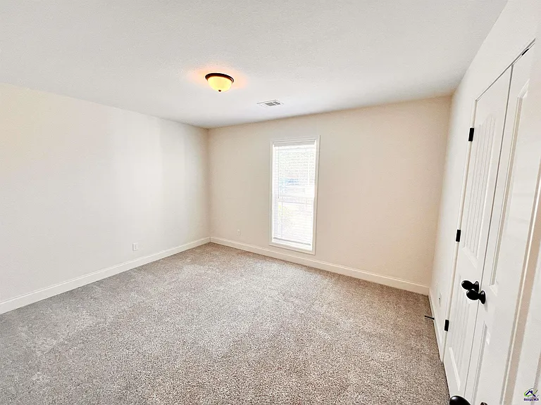 119 Washington Place Dr — Photo 6