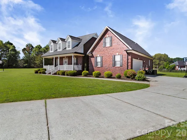 2318 Cardinal Ridge Ln, Wingate, NC 28174