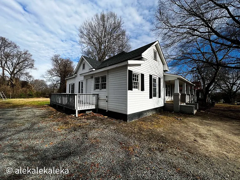 1113 W Webb Ave — Photo 18