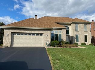 1562 Arquilla Dr, Algonquin, IL 60102