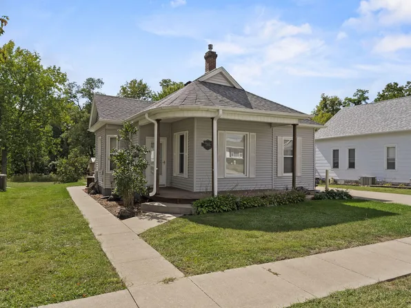 706 Climer St, Muscatine, IA 52761