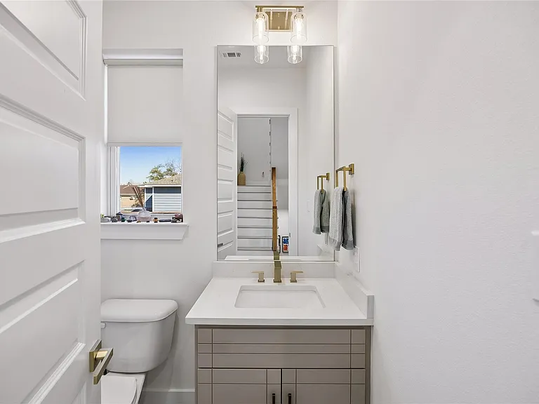 3107 Webster St #B — Photo 17