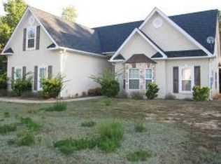 126 Jasmine Ln, Lagrange, GA 30241