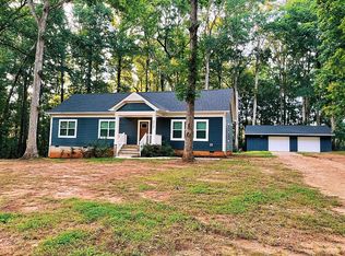 3712 Lucky Dr, Apex, NC 27539