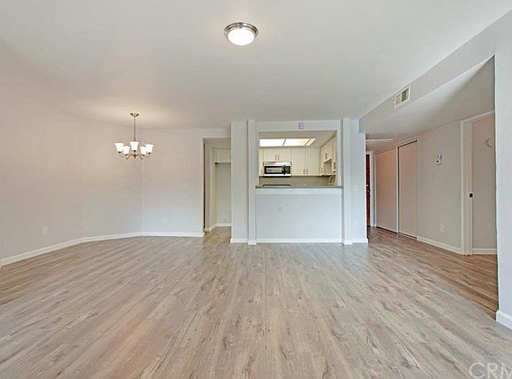 5th image of 335 N Adams St Unit 118