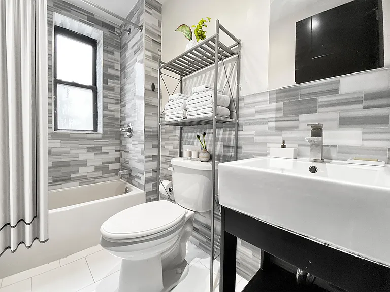 933 Amsterdam Ave #1A — Photo 7