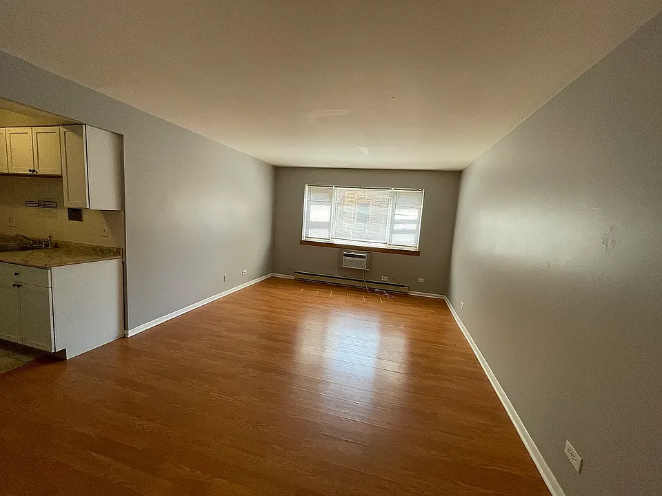 5920 N Kenmore Ave #406