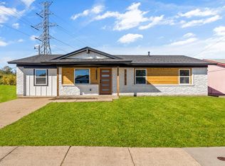 3311 Pacesetter Dr, Dallas, TX 75241