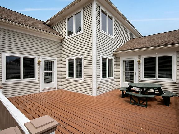 2nd image of 2 Beach Plum Lane U: E Lane #E