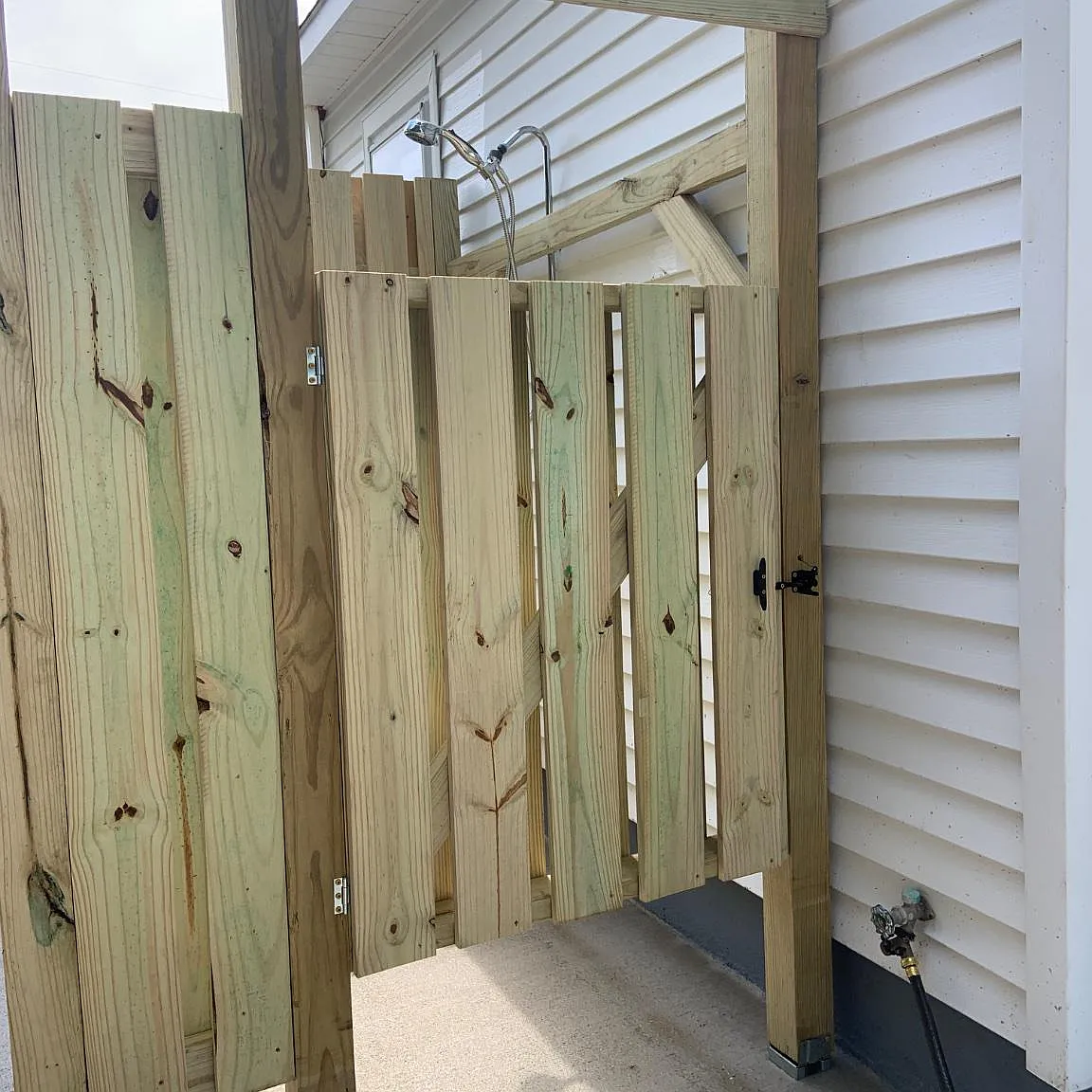 3 bed, 1.5 bath, 696 sqft, $2,500 — Photo 4