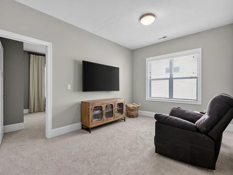 5017 Centerbud Pl — Photo 10