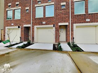 8705 Bryam St #1302, Houston, TX 77061