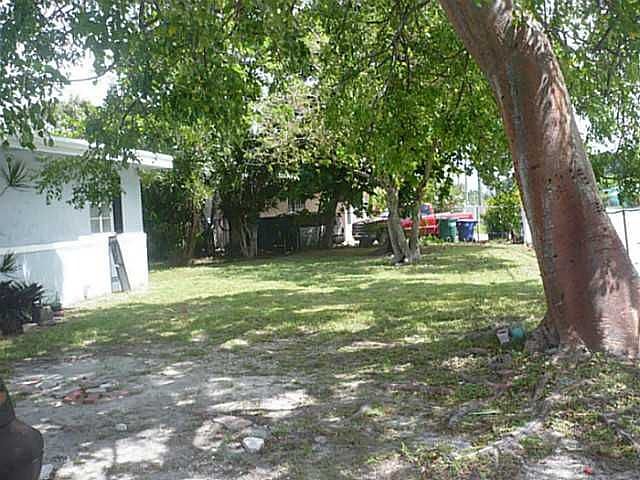 2nd image of 10800 NW 17th Ave