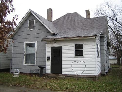 1st image of 1415 Woodley Ave