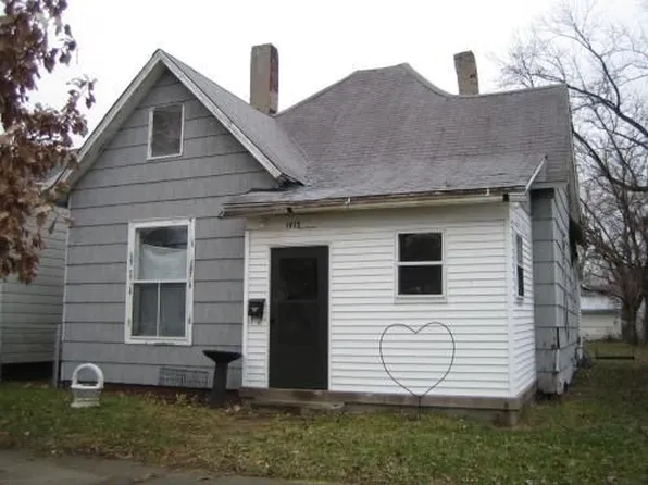 1415 Woodley Ave, Terre Haute, IN 47804
