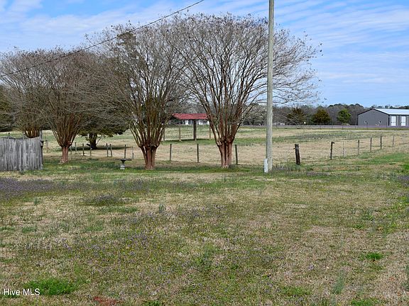 5th image of 215 Harding Road