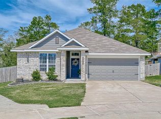 117 New Dawn Trl, Huntsville, TX 77320