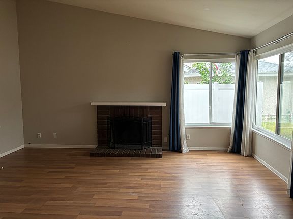 4th image of 21382 Brandy Wine Ln