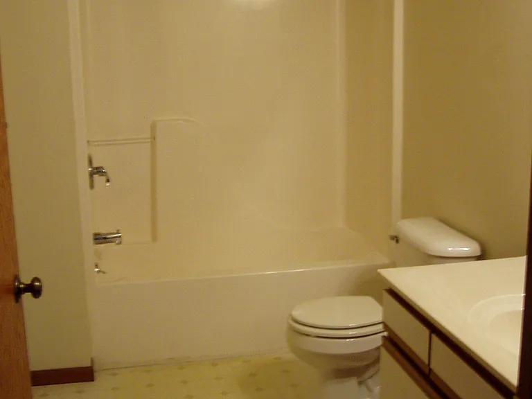 816 Blue Mounds St — Photo 21