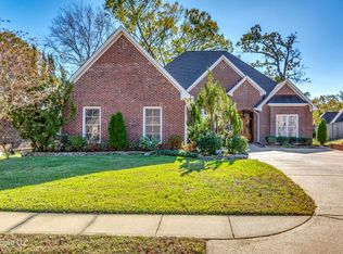 112 Elizabeth Dr, Brandon, MS 39042