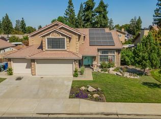 2575 Dennis Ave, Clovis, CA 93611