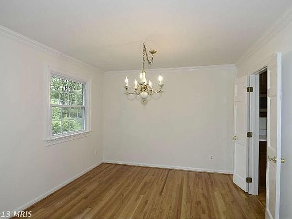 4th image of 2404 Candlewood Dr
