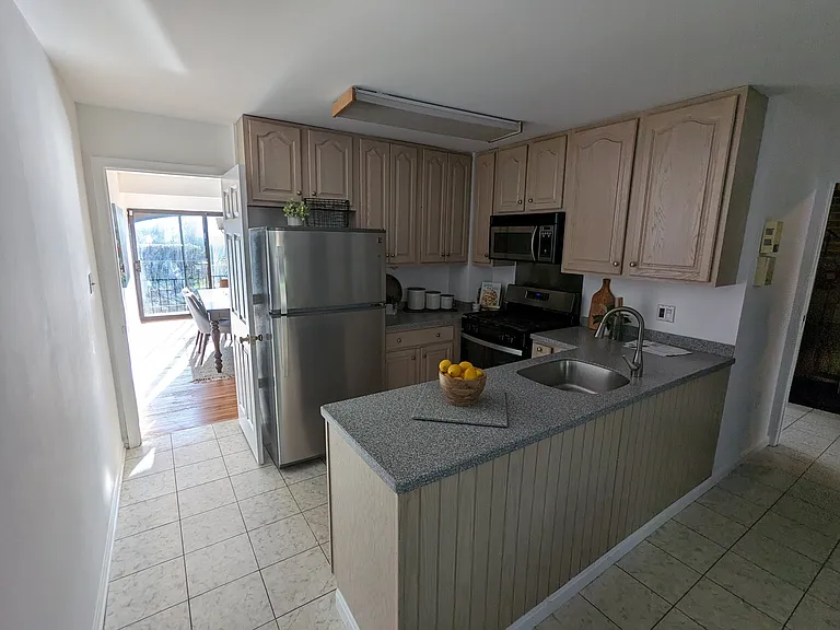 4938 Schuyler Dr — Photo 7