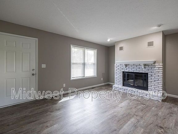 3rd image of 2461 Spikewood Ct