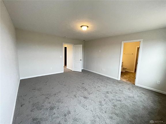 4th image of 663 Red Maple Ln