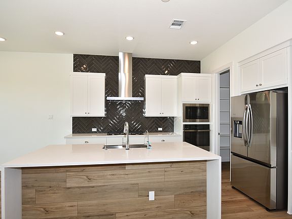 3rd image of 1804 Homestead Farms Dr
