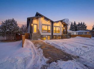 8520 SW 33rd Ave NW, Calgary, AB T3B1M1
